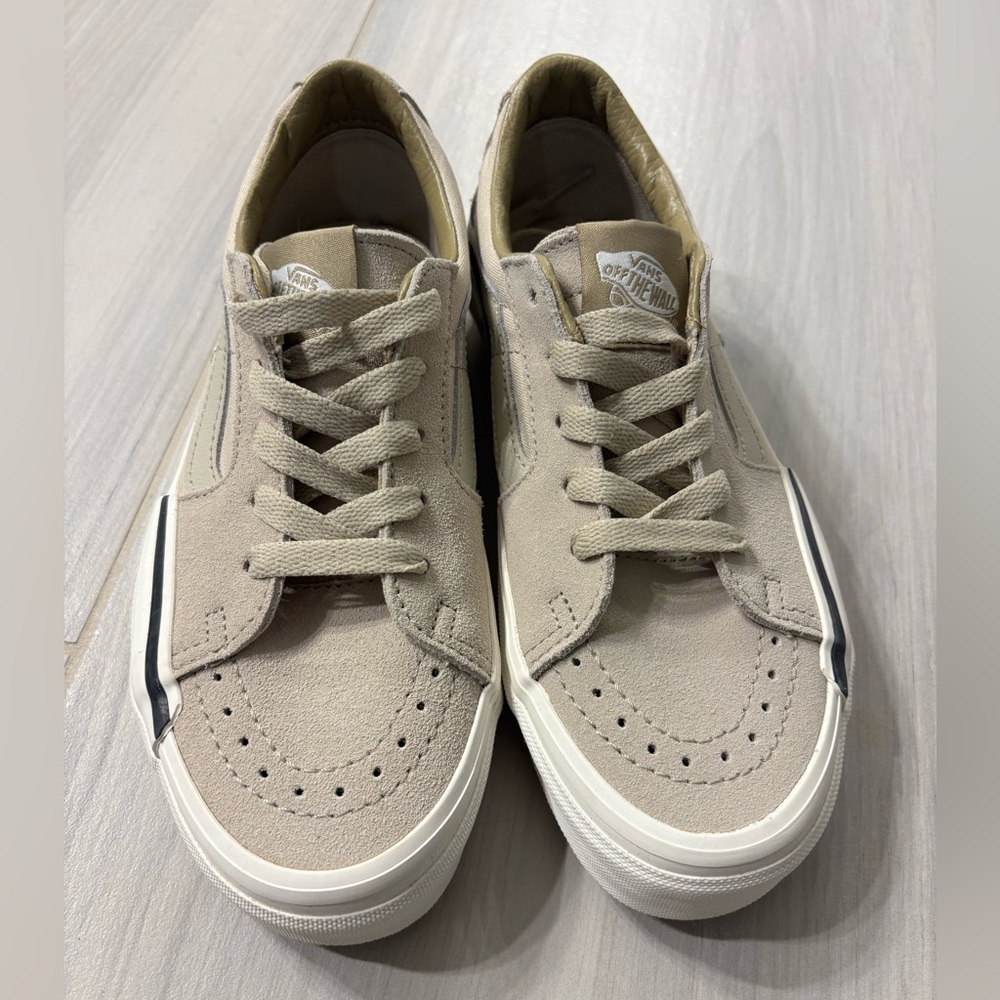 Vans Women’s Tan Sneakers